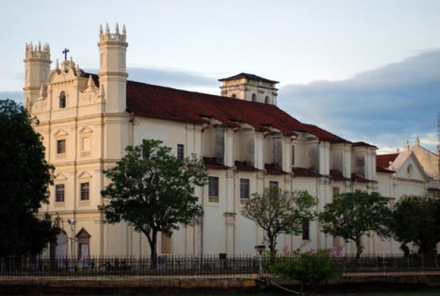 Идалькао Пэлэс (Idalkao Palace)